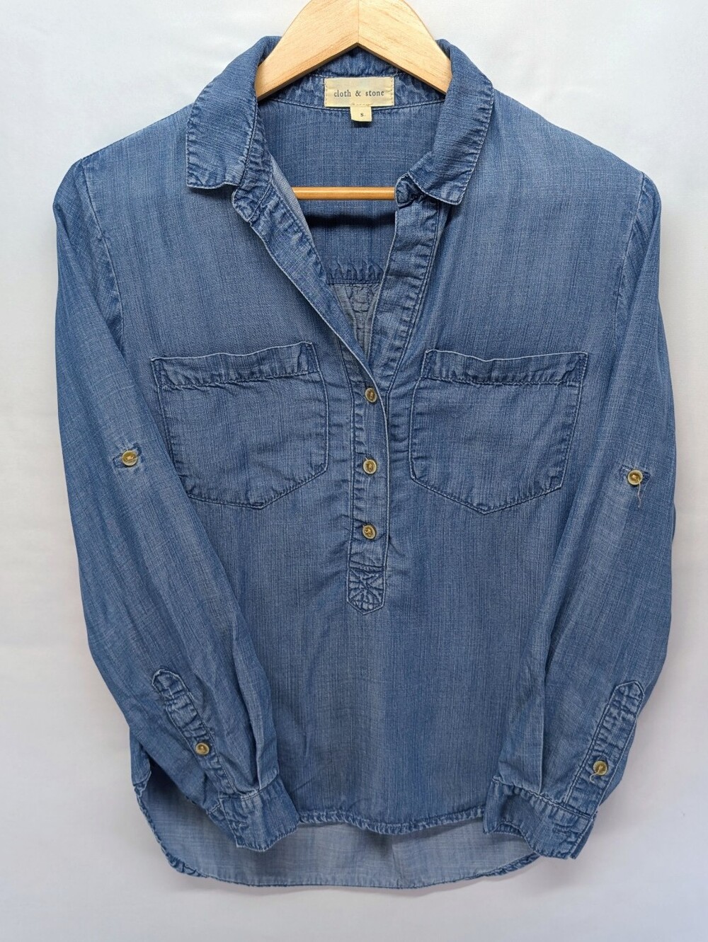 240.cloth & stone‎ Denim Pullover Shirt - Blue